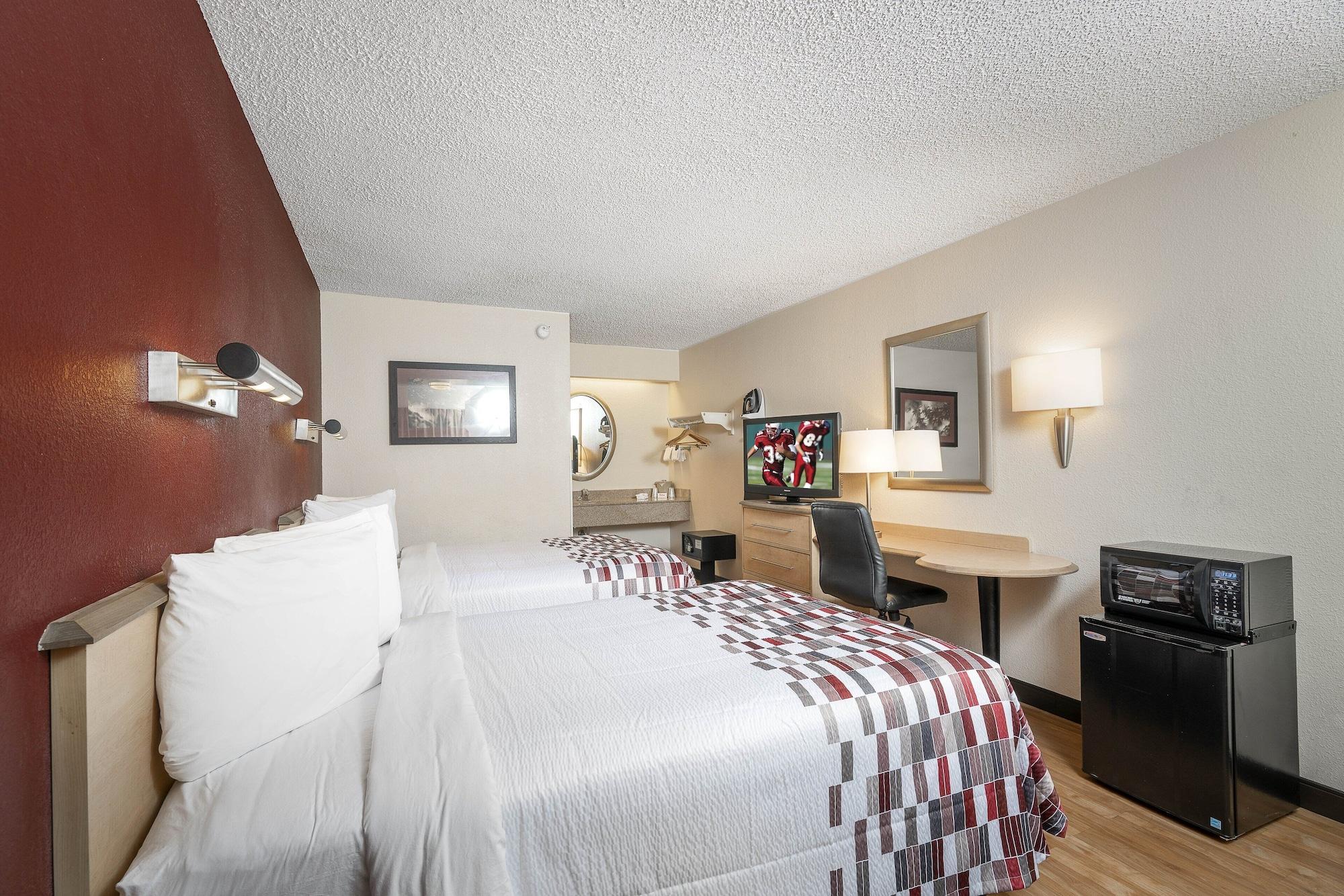 Red Roof Inn Philadelphia - Oxford Valley Лангхорн Экстерьер фото