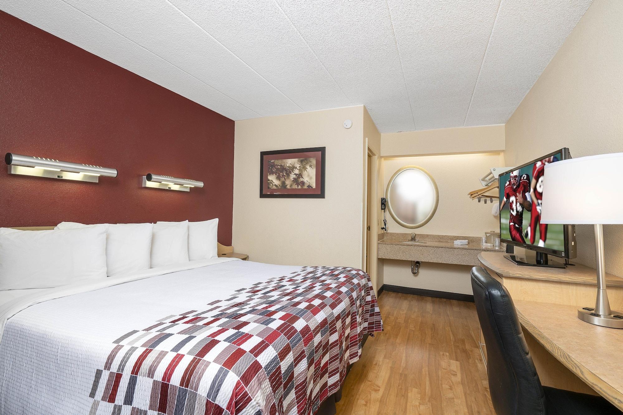 Red Roof Inn Philadelphia - Oxford Valley Лангхорн Экстерьер фото